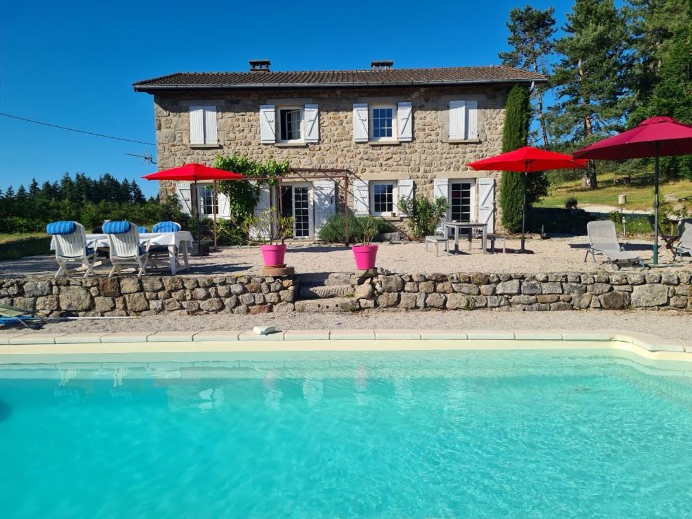 Room Lover Les Chaizes Saint-Romain-Lachalm Bagian luar foto